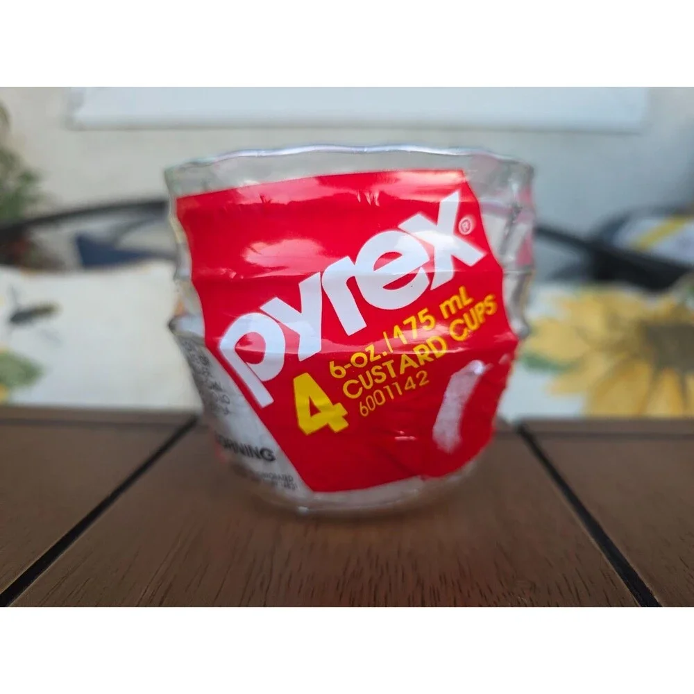 Pyrex Custard Cups 6 oz NEW Set of 4 Glass Baking Dishes Cups Sealed